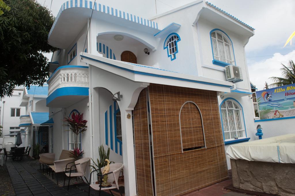 Villa Blue Marlin Iris Blue Bay Exterior photo